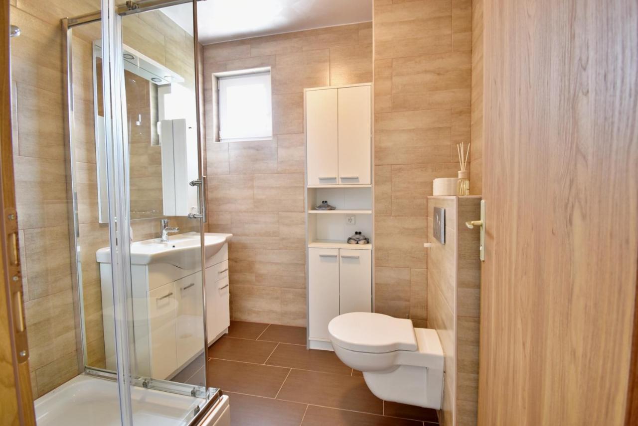 Apartmani Solis Vir Exterior photo