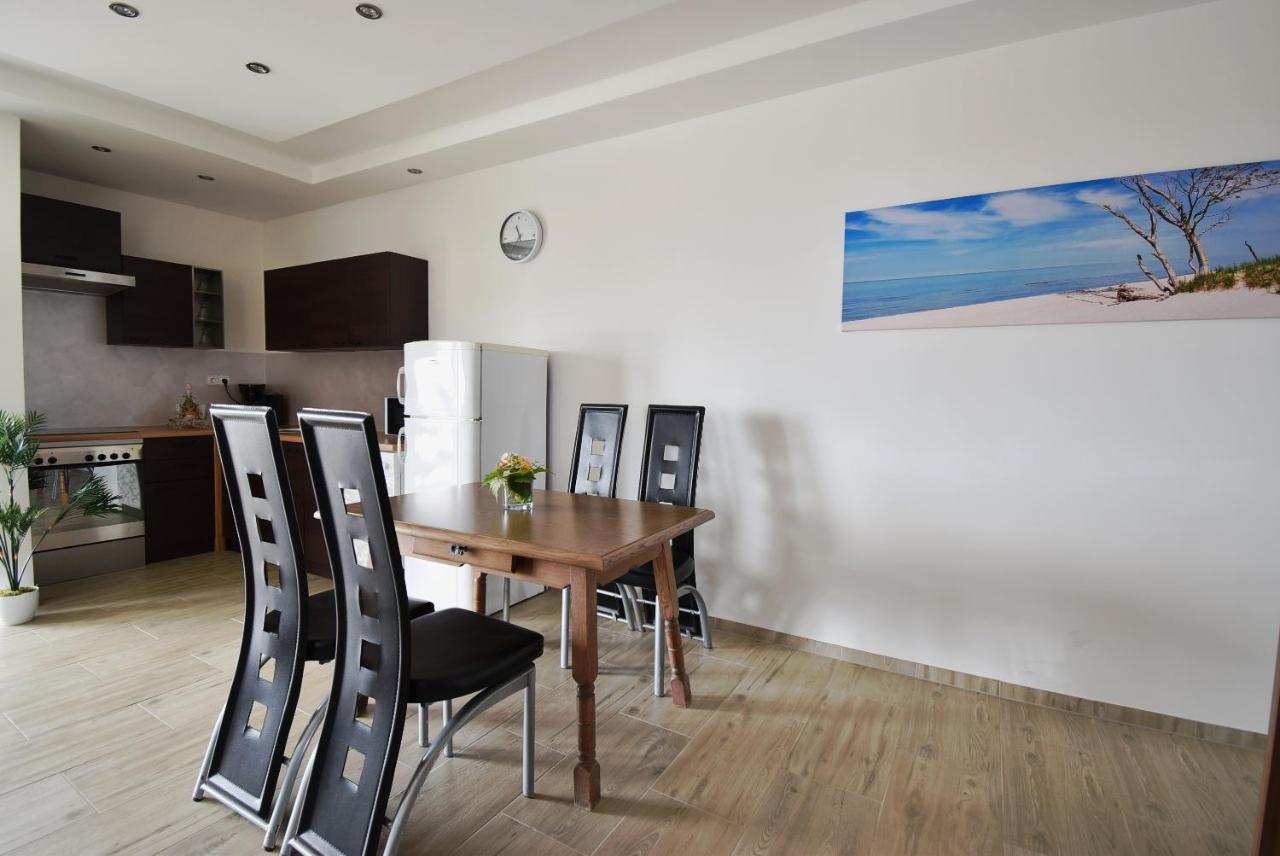 Apartmani Solis Vir Exterior photo
